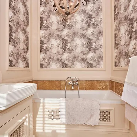 Apartman The Stunning French Boudoir Of Harrogate