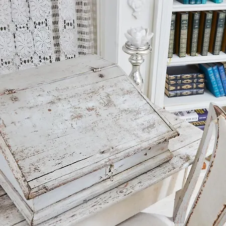 The Stunning French Boudoir Of Apartman